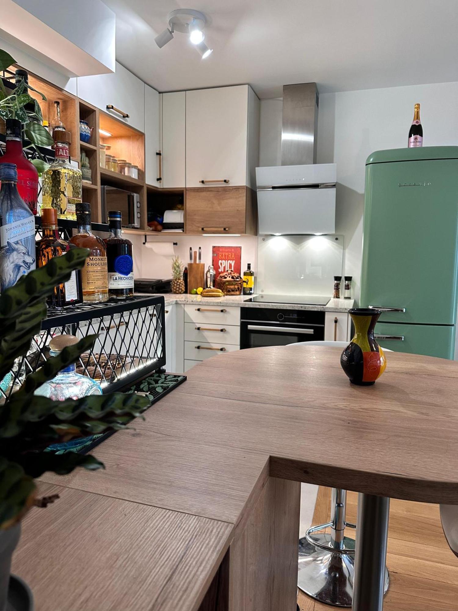Cosy Summer Stay In Boho Style Apartment - 8 Mins From Paris Center - Garden And Underground Parking Clamart Exterior foto
